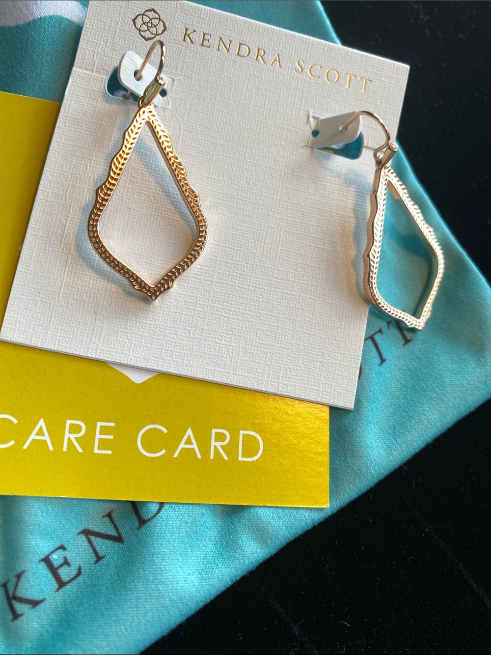Kendra Scott Sophia Drop Earrings, Rose Gold, New, Pouch, Care Card Included!